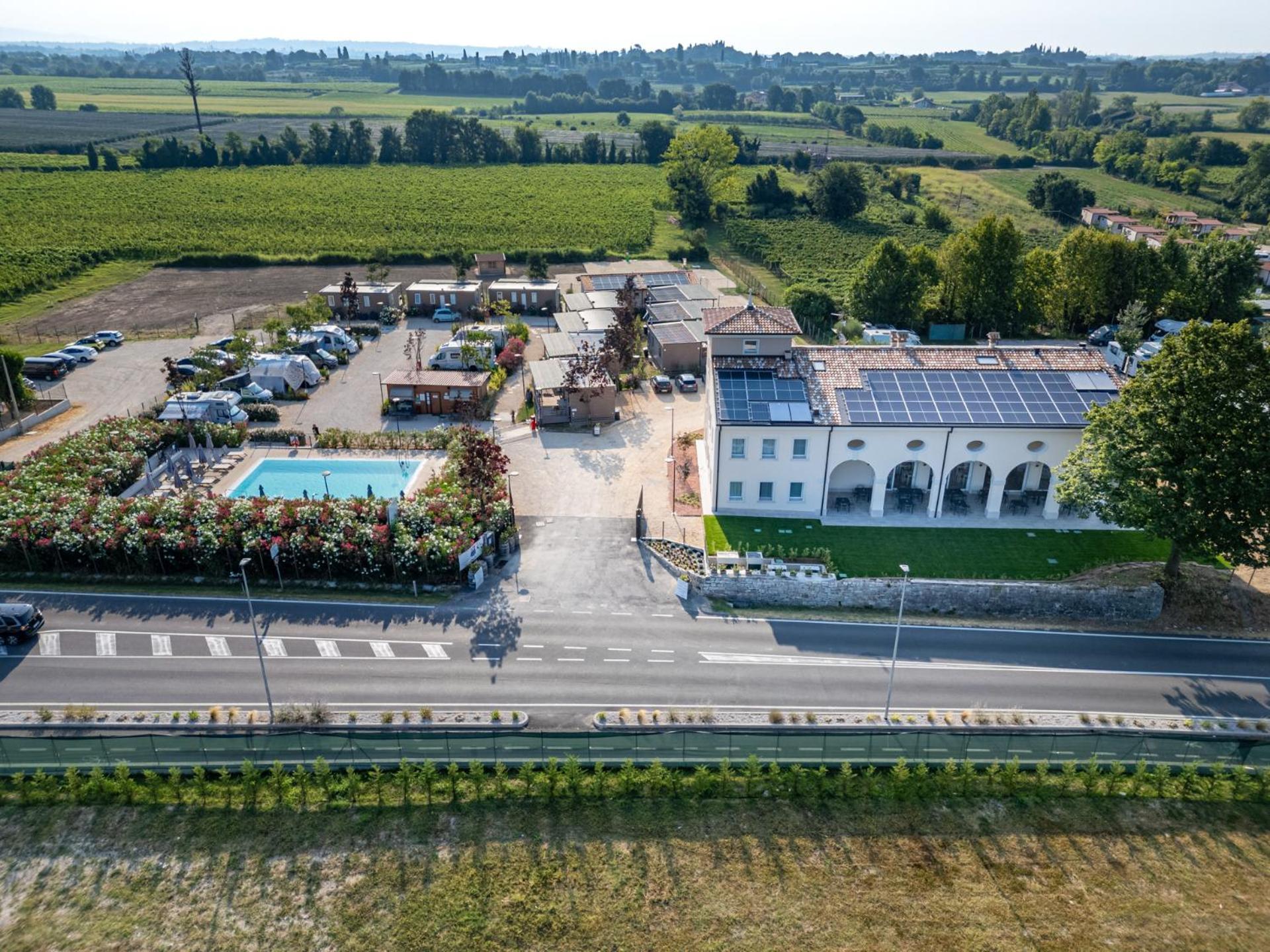 I Campi Wine Relais Hotel Ronchi  Eksteriør billede